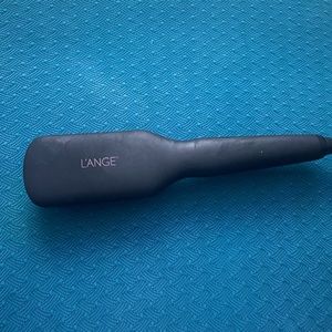 L’ANGE Le Vite straightening brush